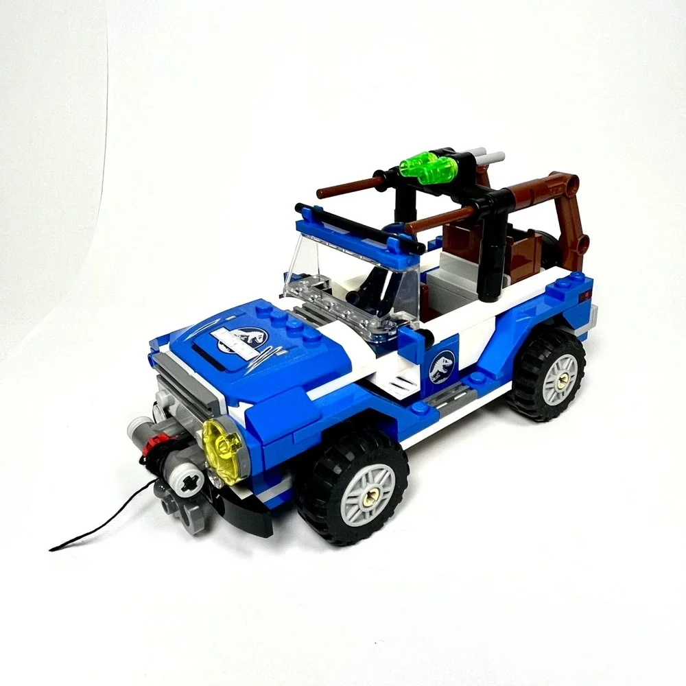 LEGO Jurassic World 4x4 Jeep Truck Vehicle with ACU Trooper Minifigure 75916